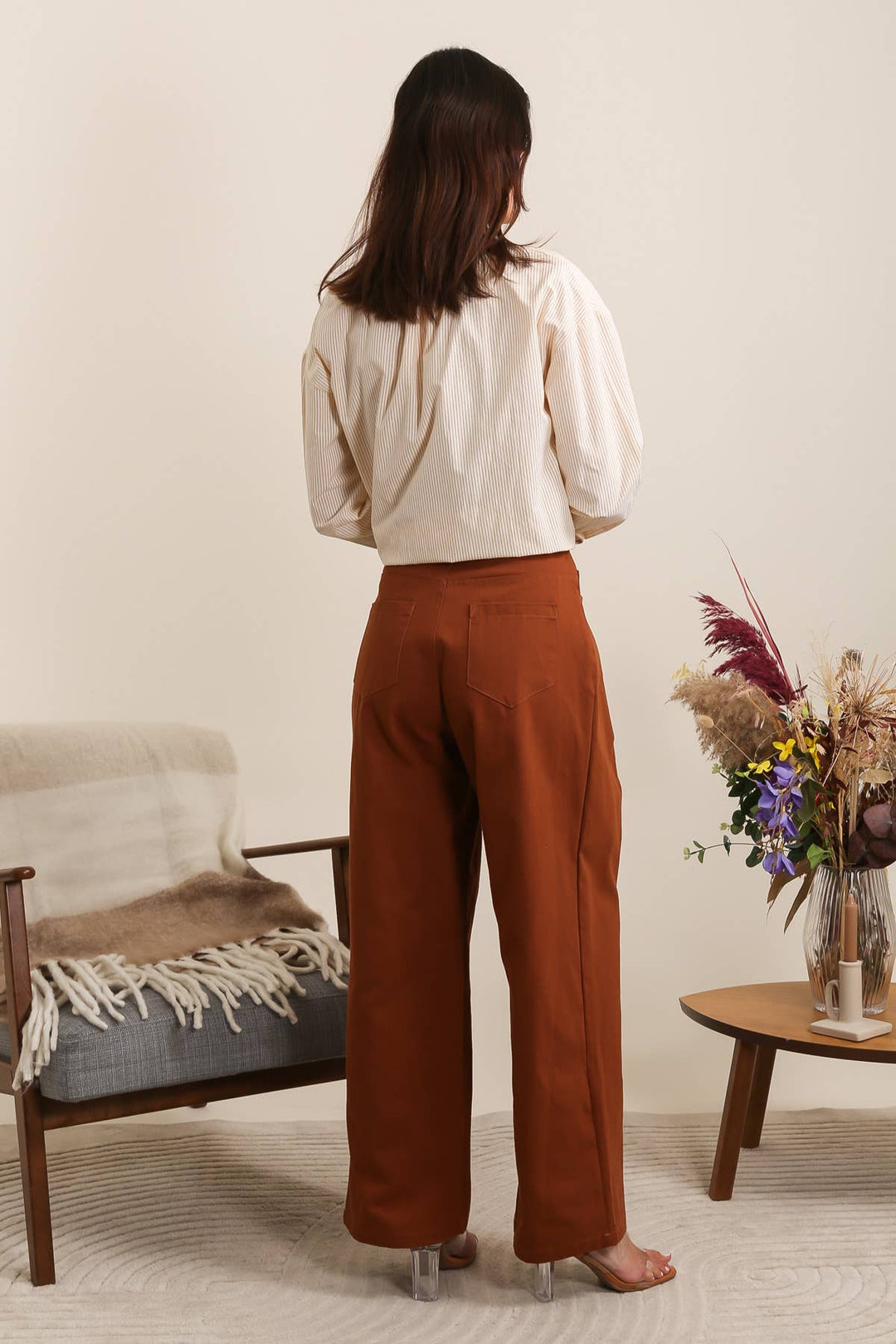 Pantaloni a Gamba Larga e Pinces