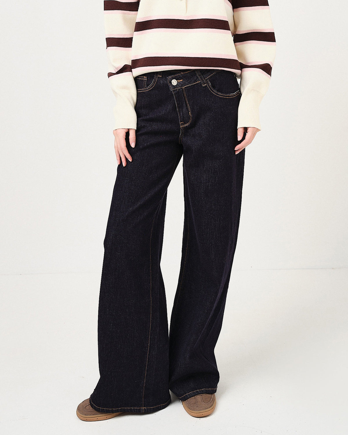 Denim criss cross a palazzo scuro