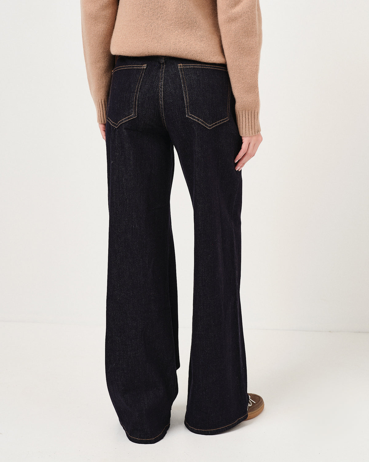 Denim criss cross a palazzo scuro