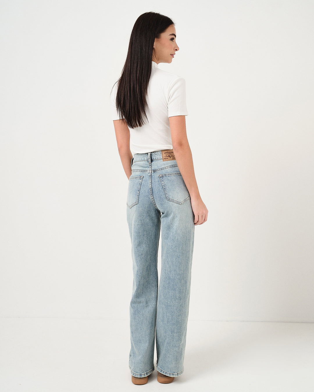 T-shirt a lupetto elasticizzata