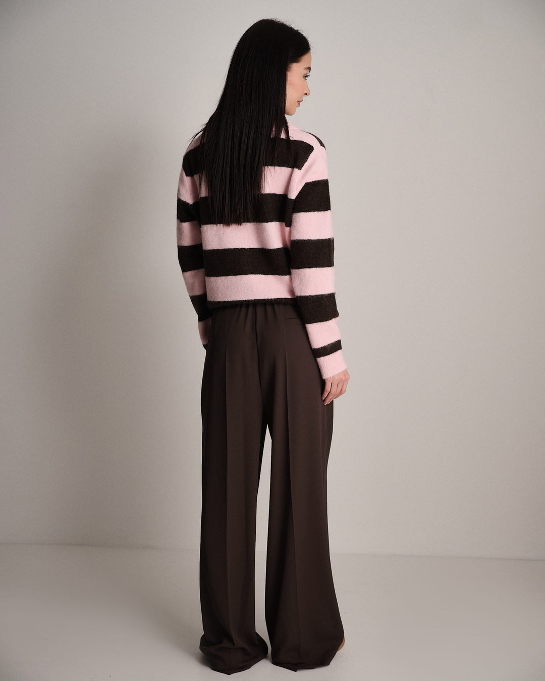 Pantalone in crêpe con pence