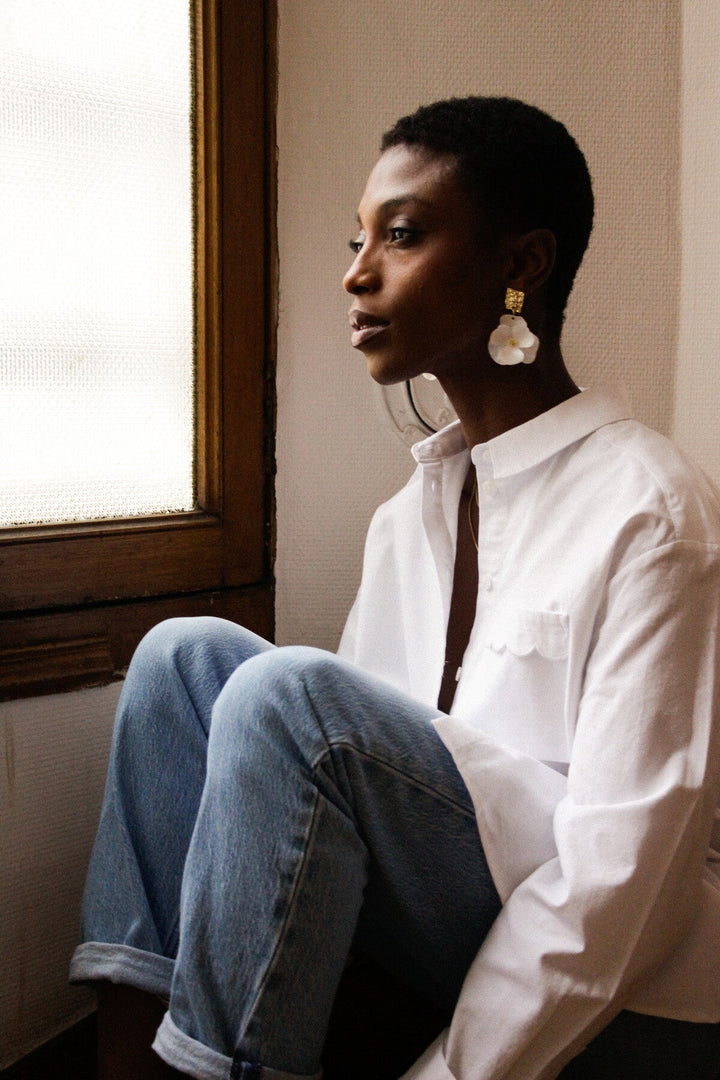 Camicia Bianca con Tasca Ricamata