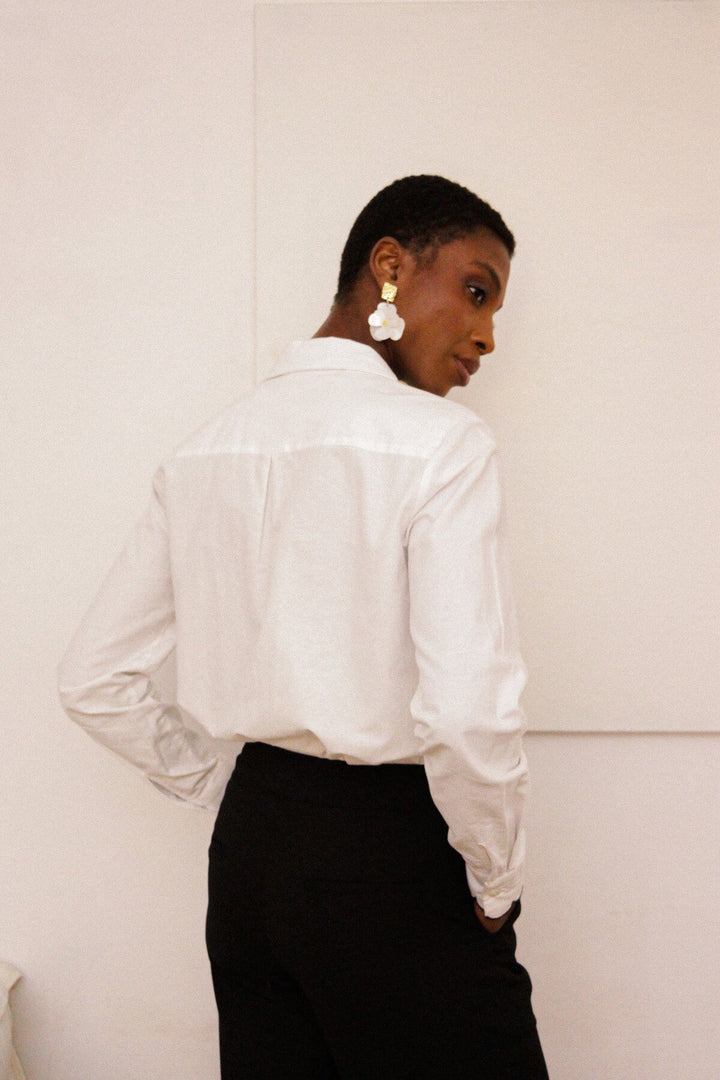 Camicia Bianca con Dettagli Ricamati